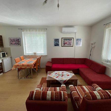Apartman Iris Podhájska Екстериор снимка